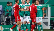 Капитанът на Вердер: Боже мой, смея се на тази дузпа + ВИДЕО