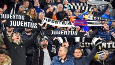 Арестуваха 9 фенове на Юве, единият е полицай