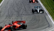 Как Формула 1 движи автомобилната индустрия напред