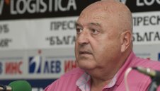 Бат' Венци за чужденците: Чутовна глупост! Борислав да помисли