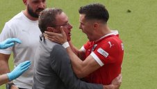 Голмайстор счупи очилата на Рангник