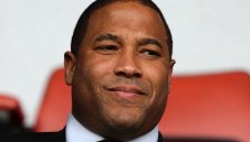 Джон Барнс: Стърлинг е алчен и за това иска да напусне Ливърпул