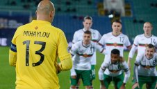 Крушарски за националите: По-добре да се приберат при гаджетата и да си лежат до тях