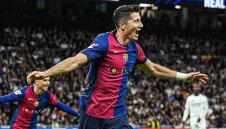 Барселона разпердушини Реал насред “Бернабеу”