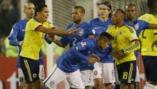 Майката на Бака иска да малтретира Неймар + ВИДЕО