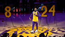 Eзерняците почетоха подобаващо Коби + ВИДЕО