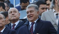 500 мажоретки ще помагат на Барса срещу Атлетико М