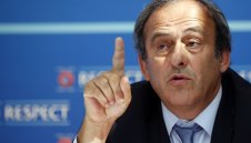 ФИФА официално заведе дело срещу Блатер и Платини