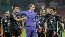 Съветват Томас Мюлер да "окачи бутонките" 