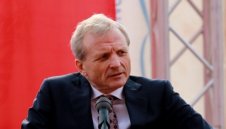 Гриша Ганчев чукна 56