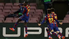 Рефер пищи: Барса спечели с нередовен гол! + ВИДЕО