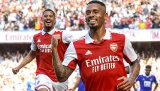 Арсенал разкъса Лестър във футболно зрелище, Жезус с два гола