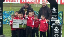 Децата на ЦСКА триумфираха в Етрополе, Стоичков ги награди