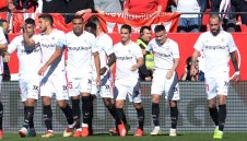 Севиля помете Леванте с 5:0 за едно полувреме