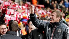 Далглиш удари "контра" на Шиърър: Ще играем всяка втора вечер, но Ливърпул е шампион!