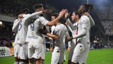 Шамар за Милан, лазаретът расте