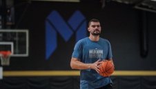 Баскетболист шокира света: Аз съм гей