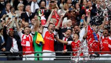 Милан готви пореден голям трансфер. Отмъква Косиелни от Арсенал