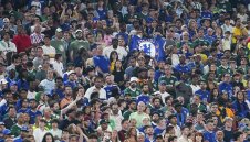 Челси спешно търси 60 млн. паунда 