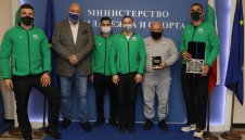 Министър Кралев награди Ивайло Иванов за среброто от Европейското по джудо