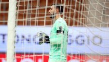 Няма такава драма: 24 дузпи пратиха Милан в групите на Лига Европа