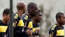 Бразилия разпиля Танзания с 5:1, Робиньо и Рамирес с по два гола