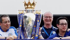 Лестър първо се спасява, после взима някоя титла