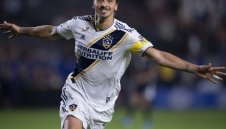 Трансферен удар: Болоня взима Златан Ибрахимович