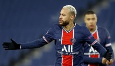 ПСЖ натиска Неймар за нов договор