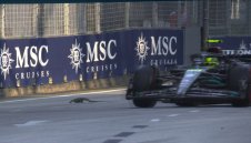 Годзила пак стресна пилотите от Формула 1 в Сингапур