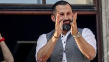 Хасан лапа 8 млн. евро от Байерн, търсят го от Юве