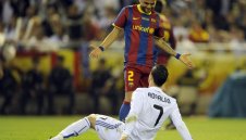 Дани Алвес: Роналдо не влияе на играта, както Меси