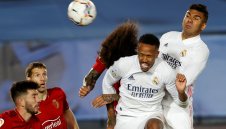 Битката за титлата: Реал Мадрид бие и е само на две точки от върха