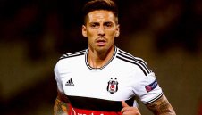 Милан се прицели в Хосе Соса