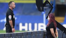 ФИФА размаха пръст на ВАР