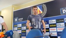 Хубчев за виртуалната популярност и сблъсъка с истината