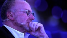 Твърда позиция: Байерн иска доиграване на сезона