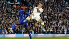 Звезда от Висшата лига подписва с Барса до дни