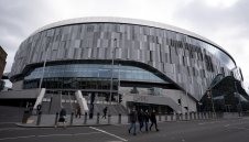 Тотнъм беше подложен на жестоки критики заради заплатите