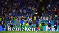 Тънки сметки? Не, Италия иска да пребие всички