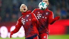 Зюле: Надъхани "старчета" като Робен ме дърпат напред