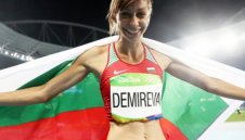 Сребърната медалистка Мирела Демирева най-после се завърна в България