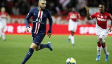 Арсенал взима защитник от Париж