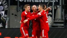 "Да ви е*а майките и бабите": Мюлер подкрепи Лудия Франк