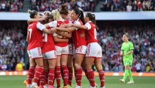 Светът е откачил: Обвиниха Арсенал в расизъм по нелепа причина