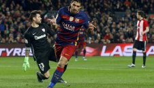 В Барса се шегували с Луис за кривия мерник