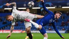 Мачовете по телевизията днес, 6 април