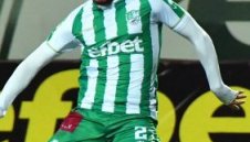 Заради Хубчев? Берое се раздели с Петър Колев