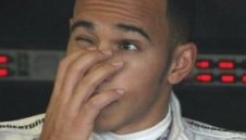 Наказаха Хамилтън за превишена скорост