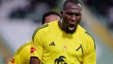 Сангаре се изцепи: Печелим 8 мача и сме шампиони